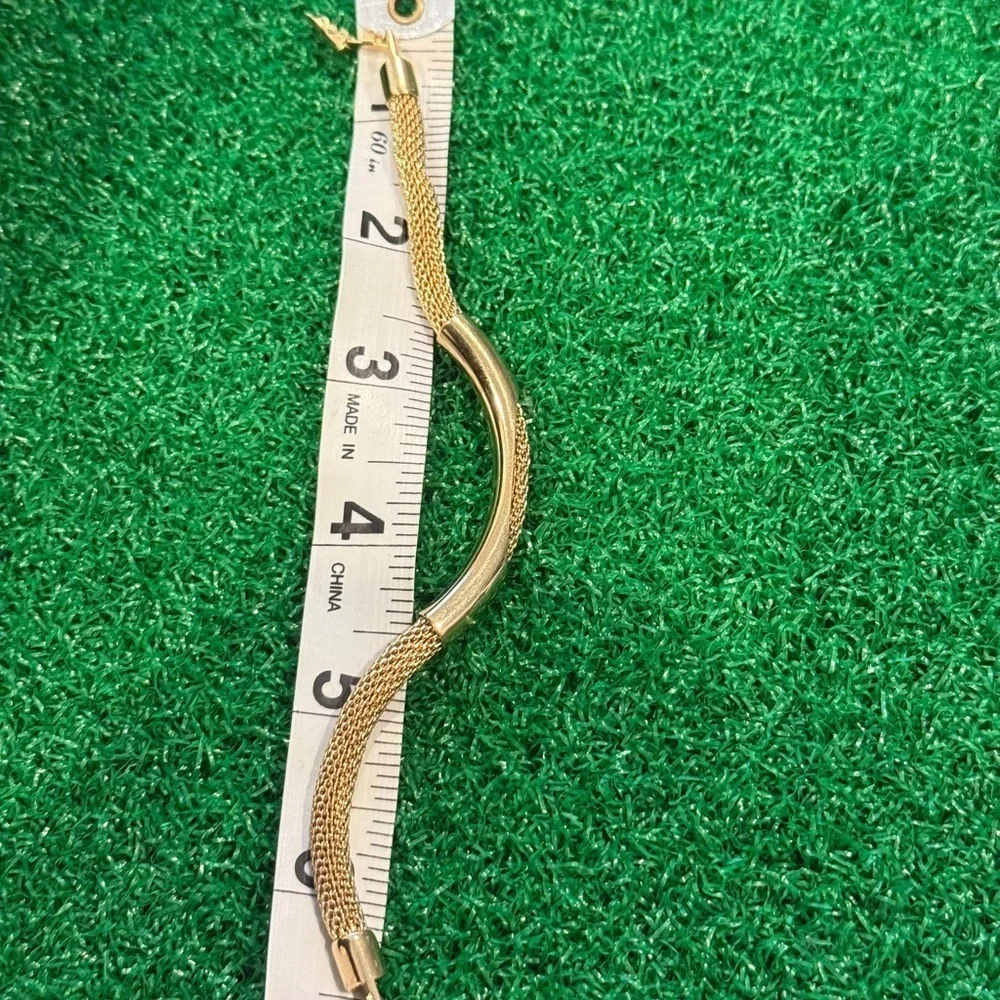 Avon Gold‎ Intricate Pattern Bracelet